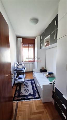 Photo 33